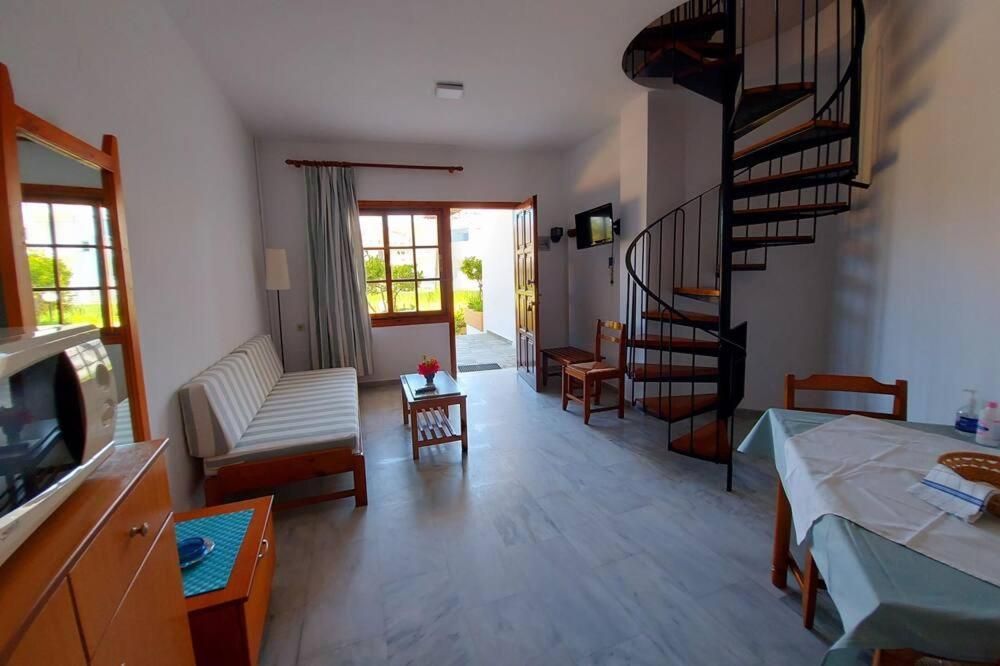 Menelaos Apartments Daráco Kültér fotó