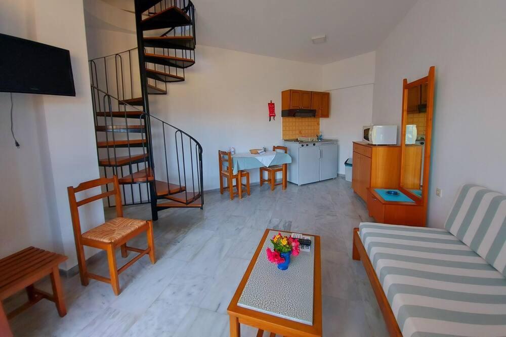 Menelaos Apartments Daráco Kültér fotó
