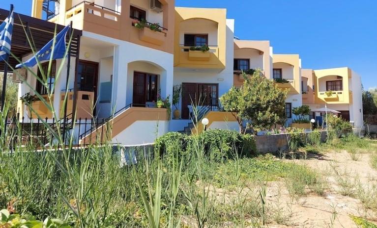 Menelaos Apartments Daráco Kültér fotó