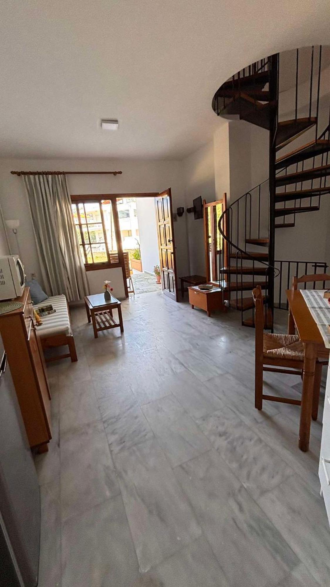Menelaos Apartments Daráco Kültér fotó