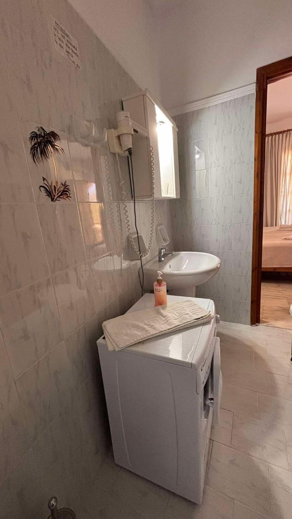 Menelaos Apartments Daráco Kültér fotó